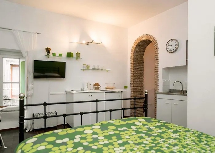 Trastevere Intimate Apartment